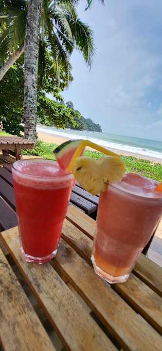 Strand Khao Lak Bayfront Resort