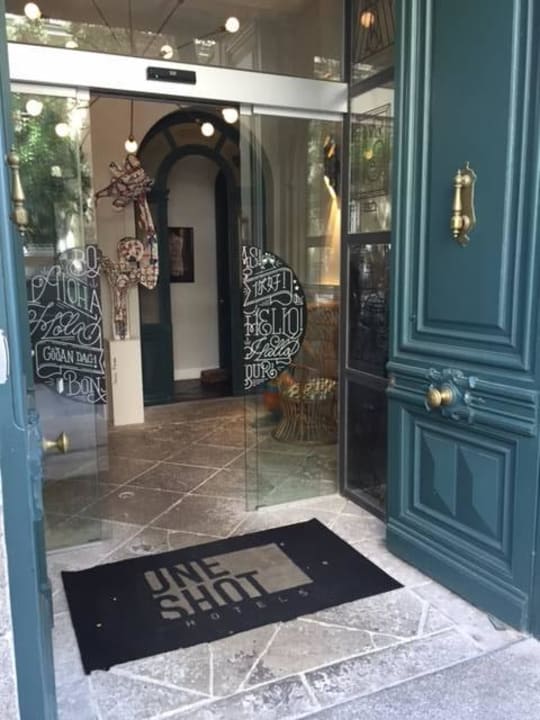 Eingang One Shot Recoletos 04