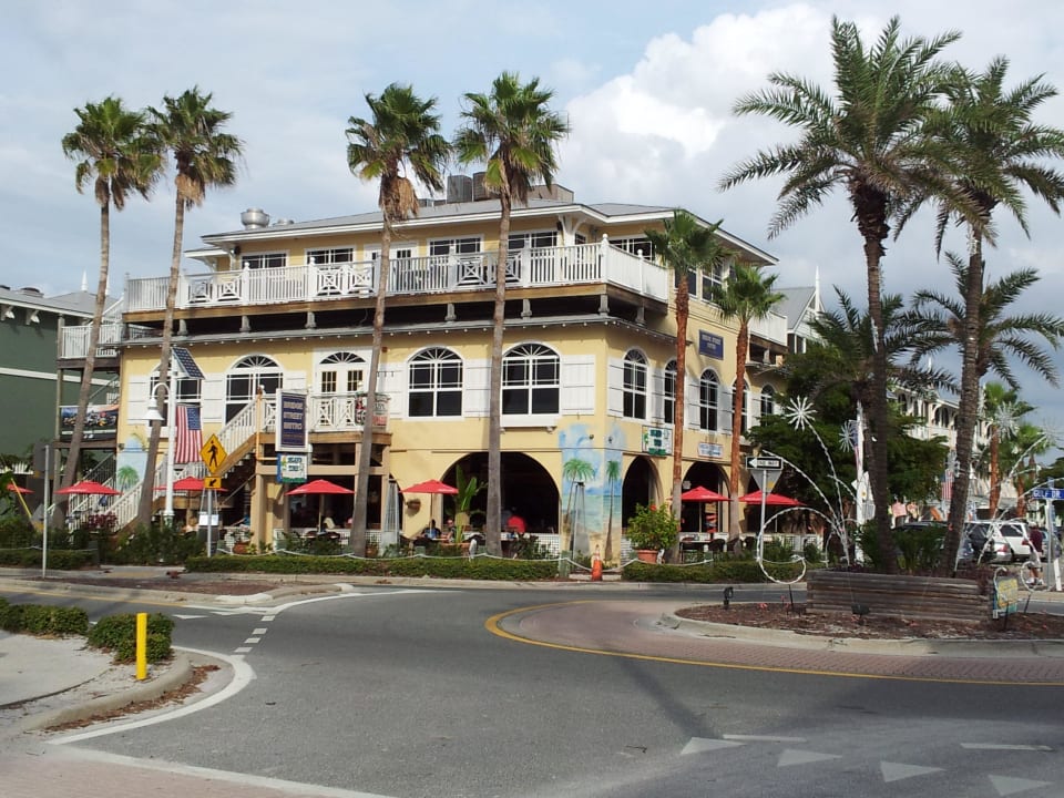 Außenansicht vom Strand aus gesehen Bridge Walk A Landmark Resort Apartments