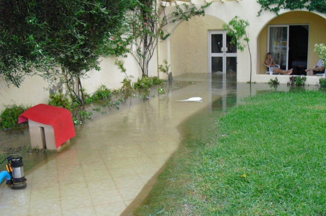 Sept 09 / Überflutung TUI MAGIC LIFE Penelope Beach