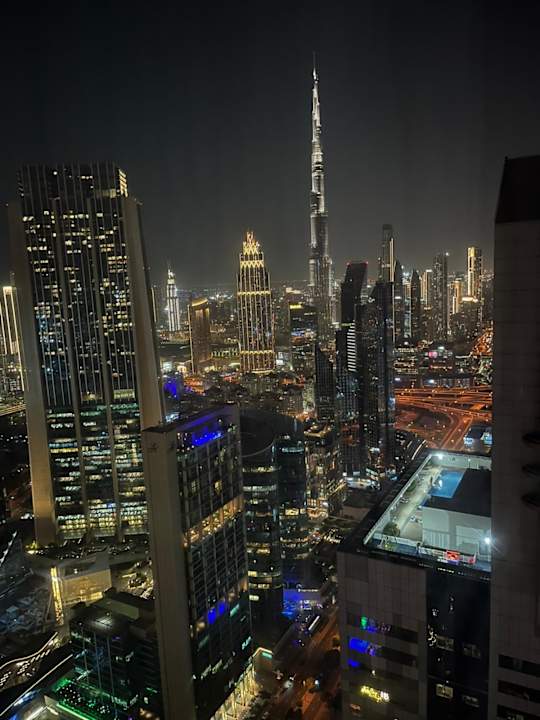 Zimmer Rose Rayhaan by Rotana