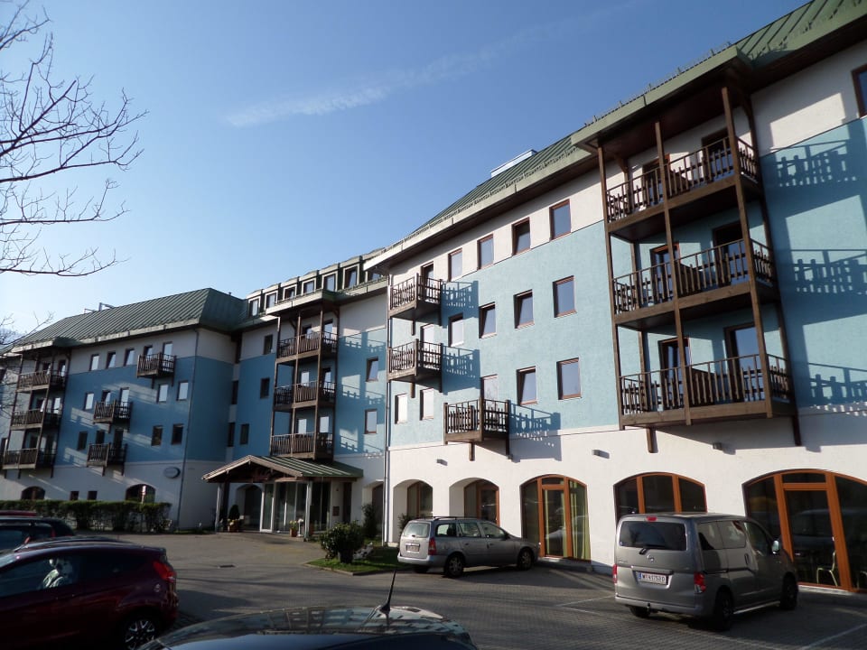 Vordere Hotelfront Alphotel Innsbruck