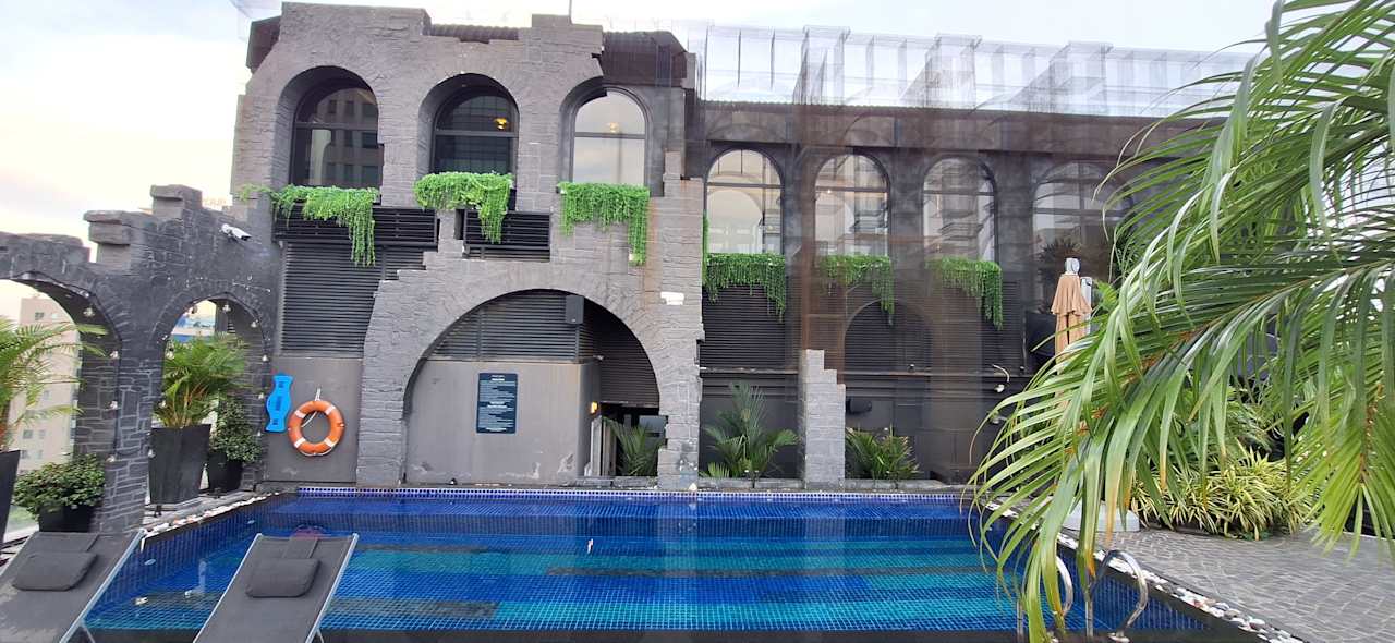 Pool Bach Suites Saigon, a Member of Design Hotels