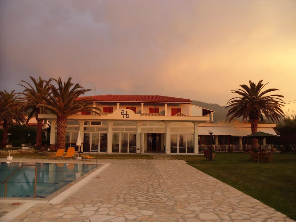 Haupthaus Acharavi Beach Hotel