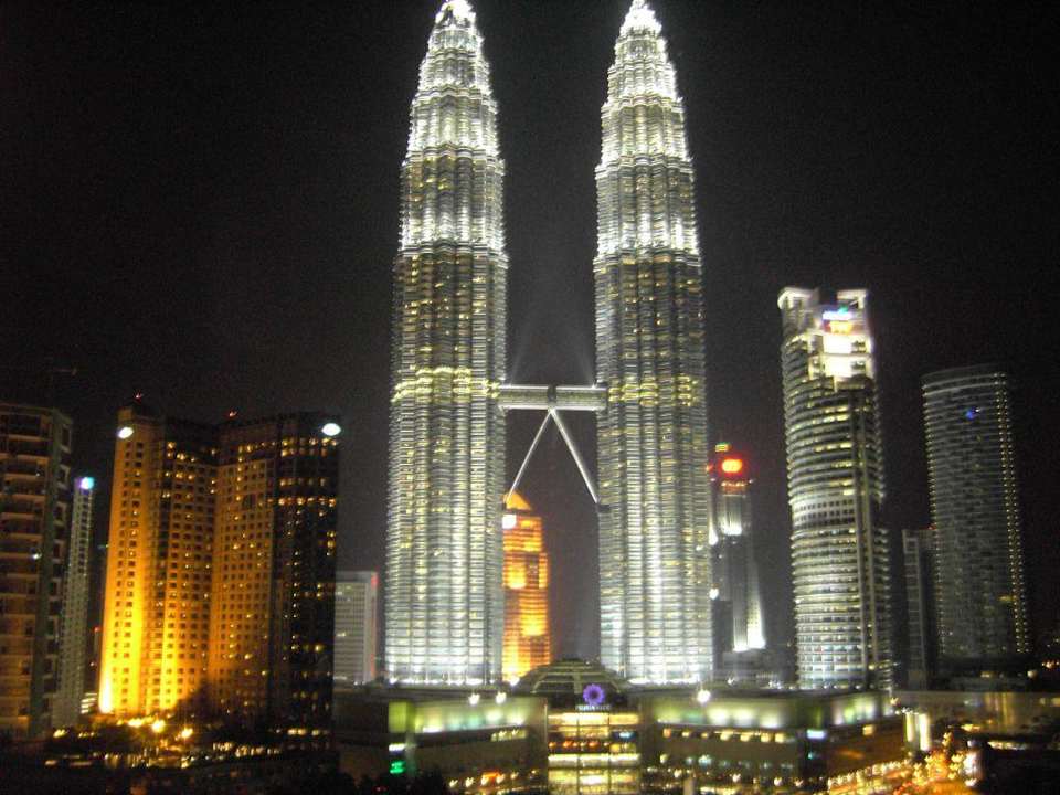 Petronas towers Hotel Traders Kuala Lumpur