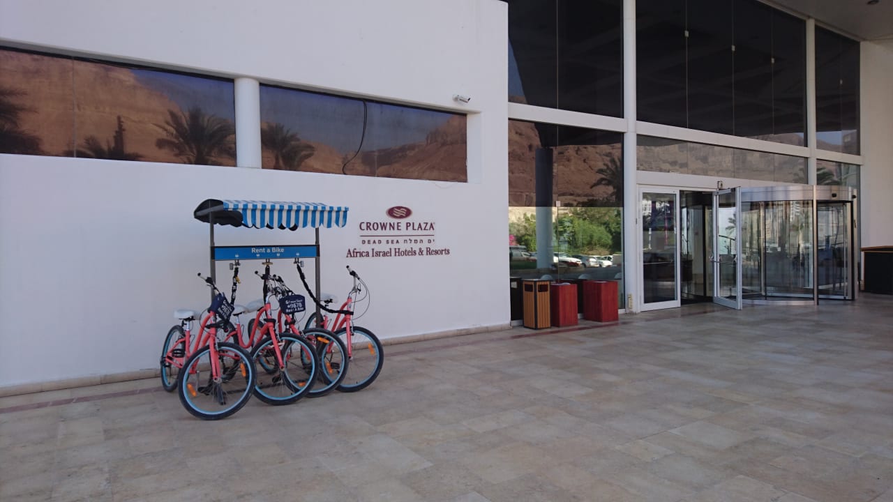 Außenansicht Crowne Plaza Dead Sea