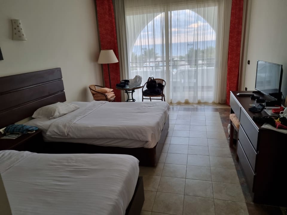 Zimmer Three Corners Equinox Beach Resort