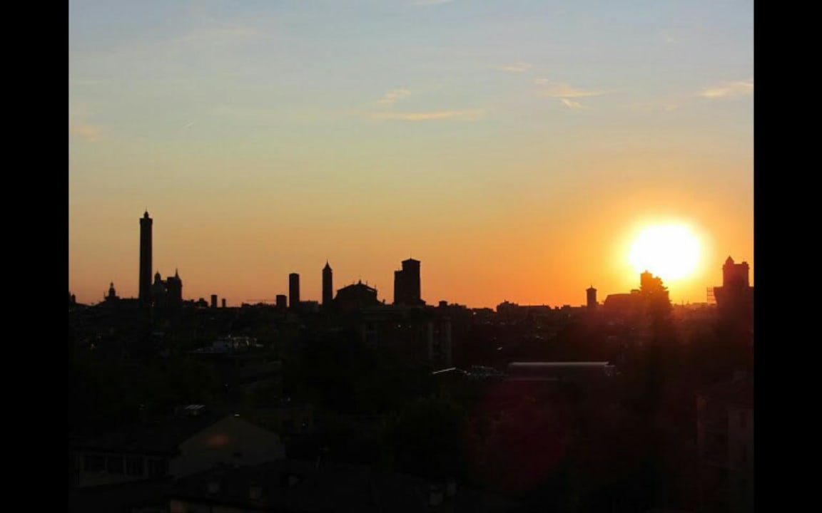 Blick von der Dachterrasse Savhotel Aemilia Bologna