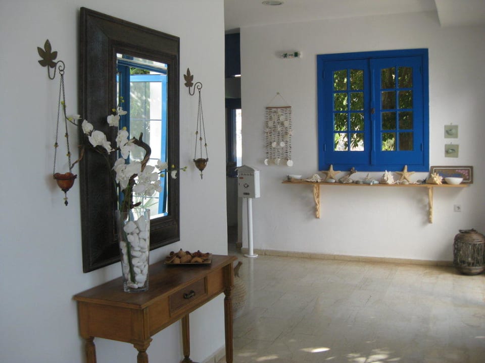Eingangsbereich Richtung Rezeption  Hotel Lindos Sun