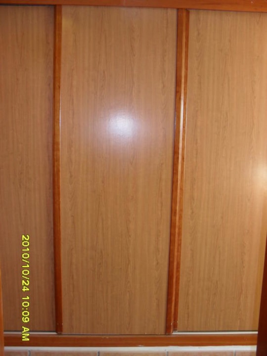 Kleiderschrank SBH Club Paraiso Playa