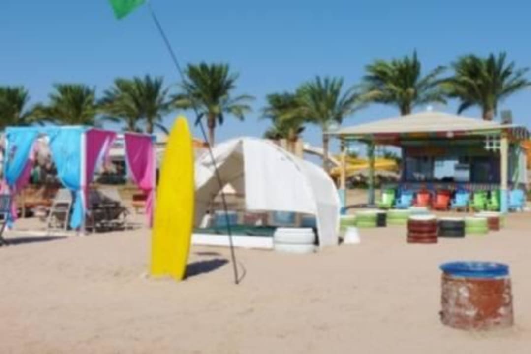 Schön bunt am Strand Sentido Caribbean World Soma Bay