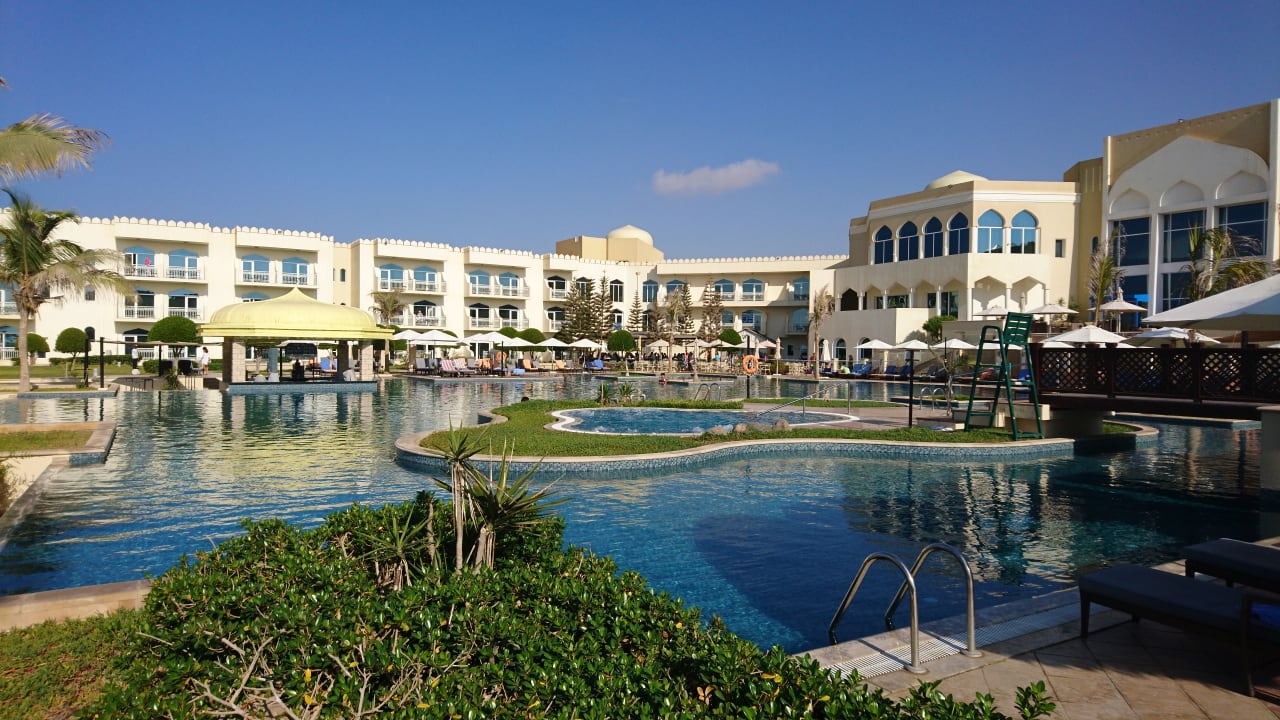 Hauptpool Wyndham Garden Salalah Mirbat