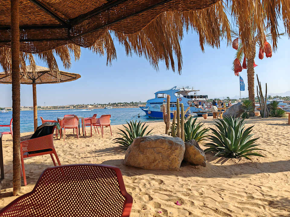 Strand Fort Arabesque Resort, Spa & Villas