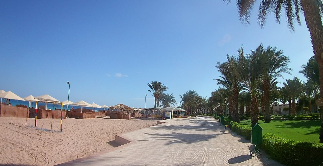 Strand Menaville Safaga