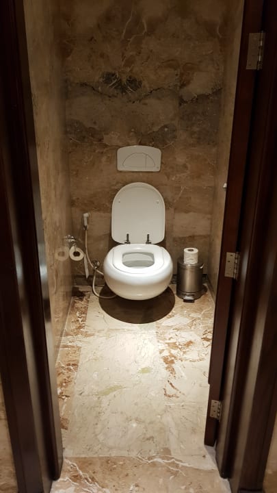 Toilette  Premier Le Reve Hotel & Spa