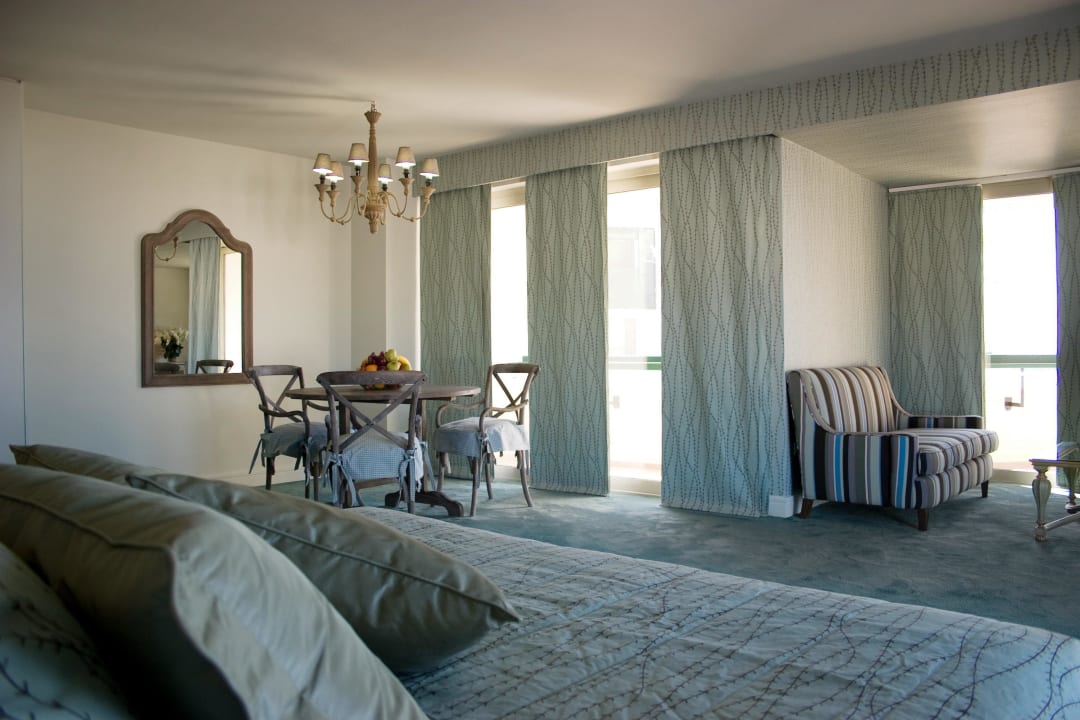 Executive Junior Suite Sea Front Dining Area Aquila Porto Rethymnon Hotel