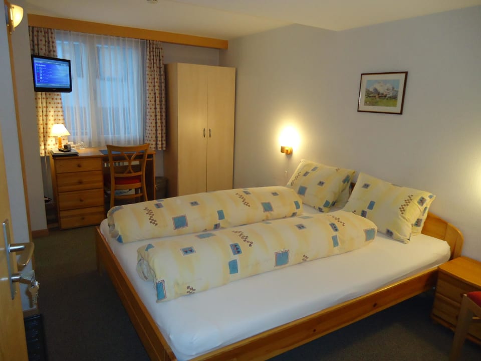 Kleines Doppelzimmer Westseite Hotel Tschuggen