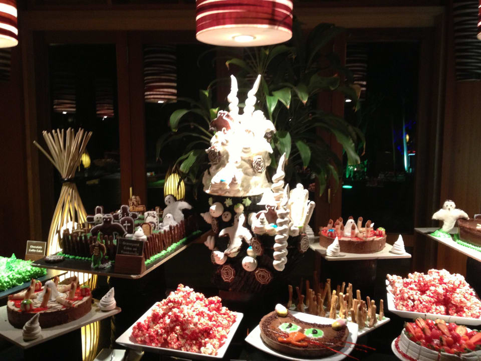 Halloweenbuffet Vilamendhoo Island Resort & Spa