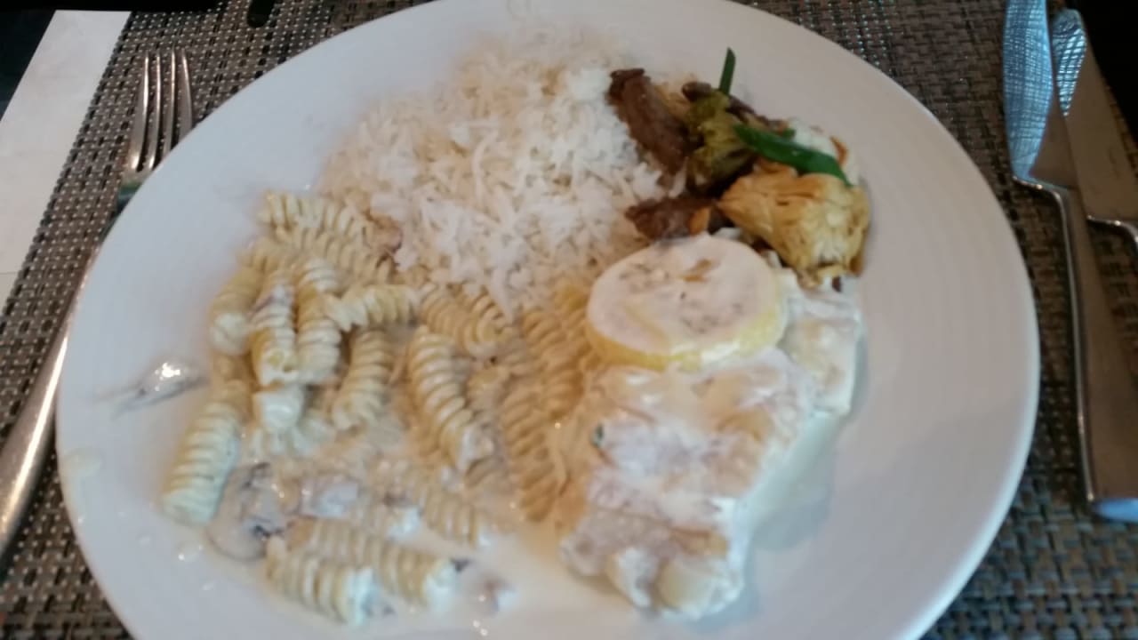 Gastro Mövenpick Hotel Jumeirah Lakes Towers