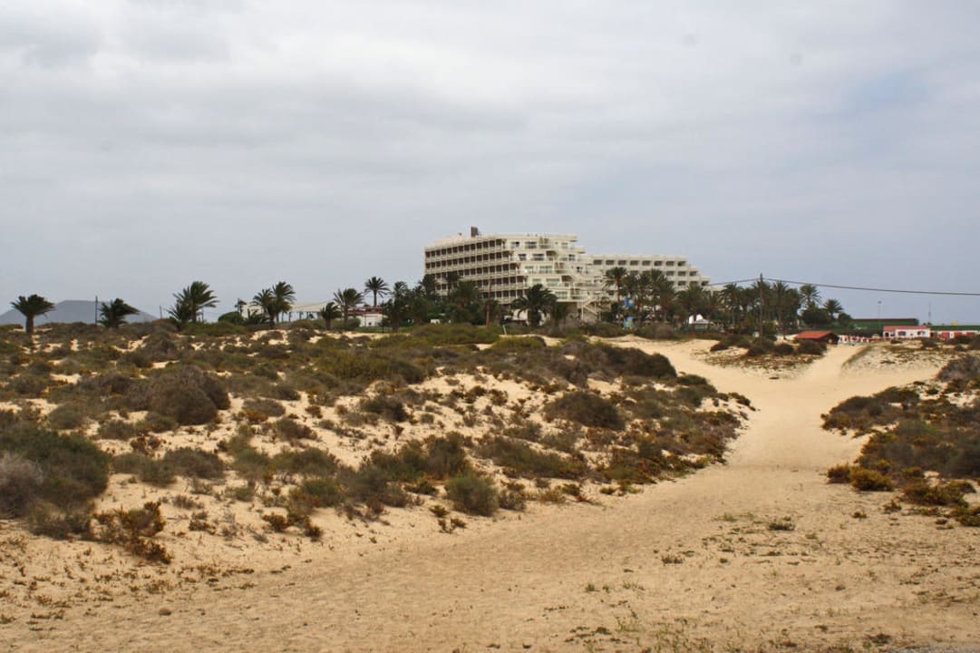 Neben dem Hotel Hotel Riu Oliva Beach Resort