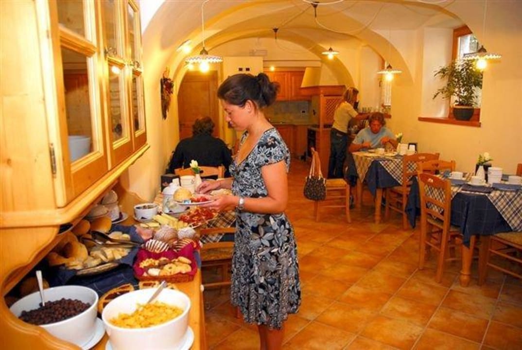 Buffet e sala colazioni Hotel Cà Mea Dina