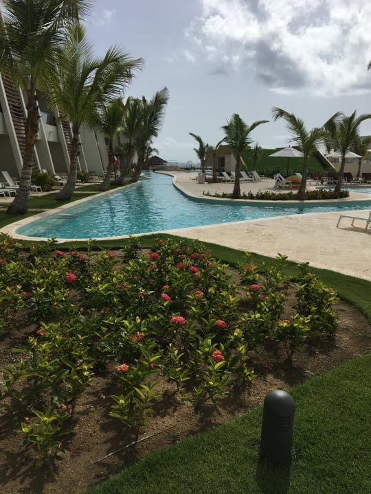 Pool Dreams Onyx Resort & Spa