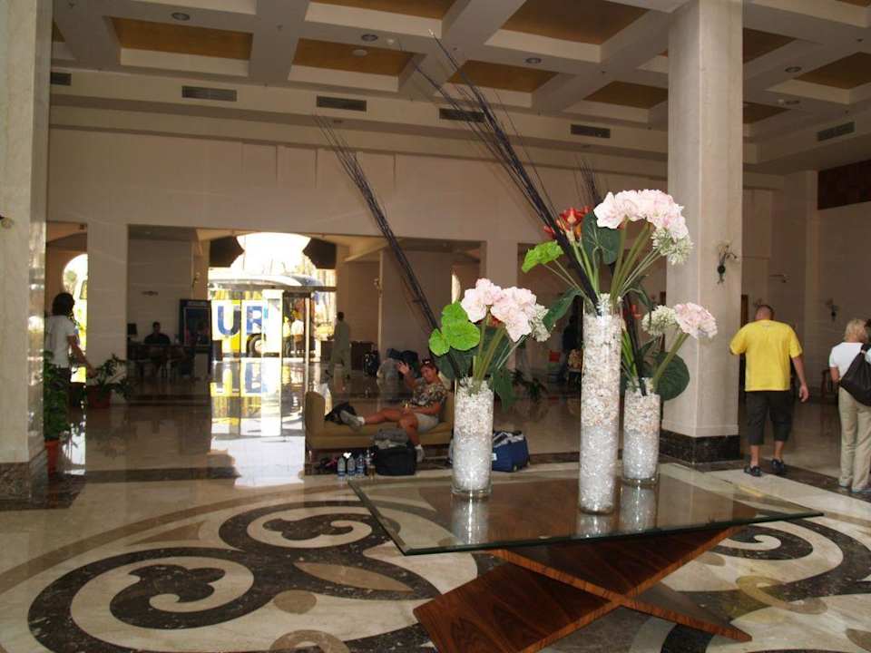 Hol hotelowy Sea Beach Edge By Rotana