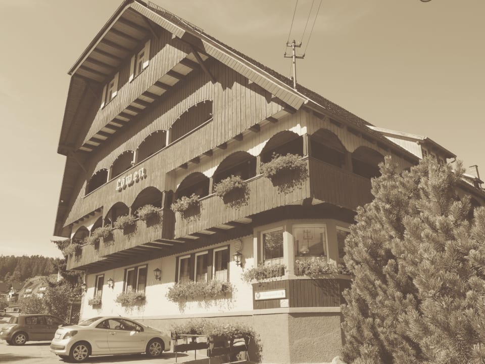 Außenansicht Landgasthof Löwen Tennenbronn