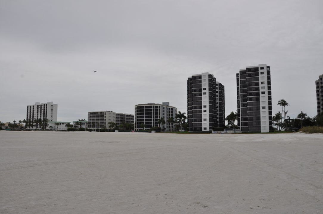 Hotel vom Strand aus Hotel Gullwing Beach Resort