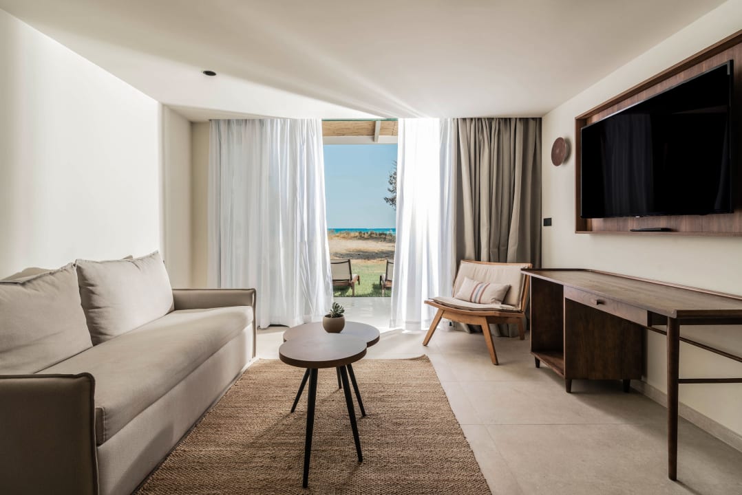 Zimmer Domes Aulūs Zante, Autograph Collection