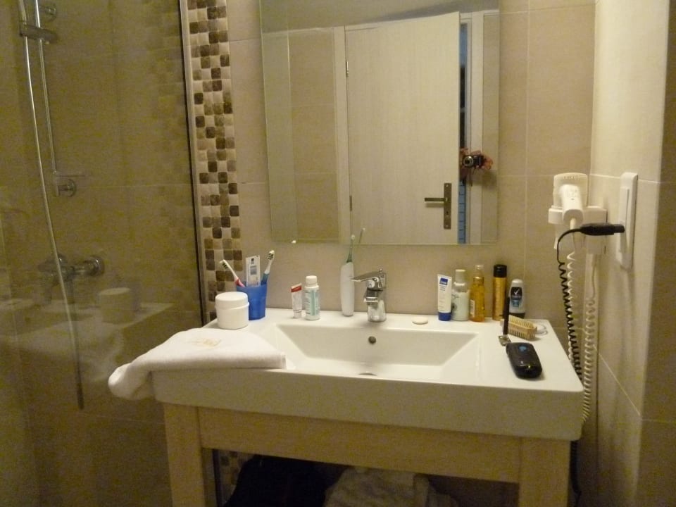 Zimmer Elea Beach Hotel