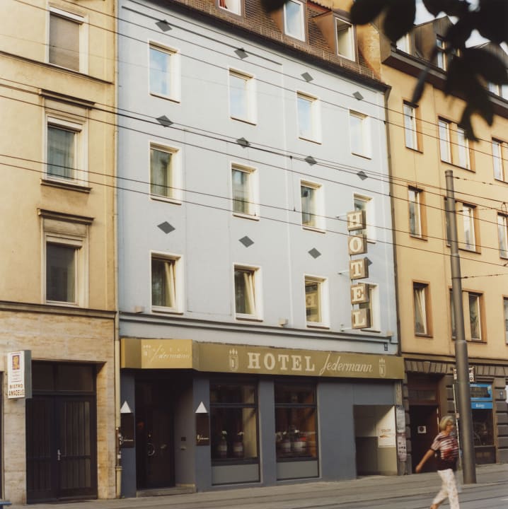 Außenansicht Hotel Jedermann