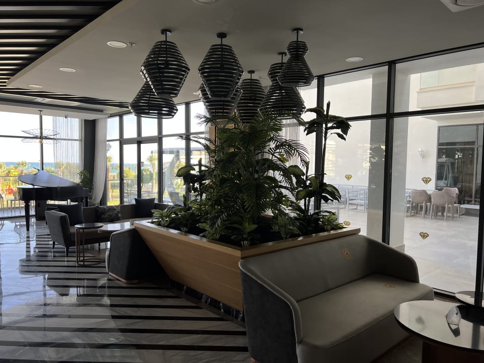 Lobby Diamond De Luxe Hotel & Spa