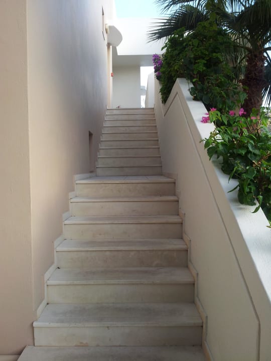 Treppe zu unserem Zimmer Grand Hotel Holiday Resort