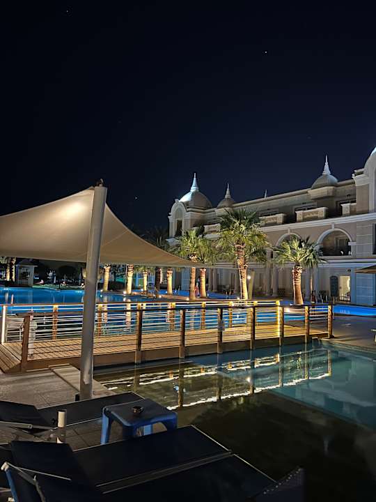 Pool Titanic Royal