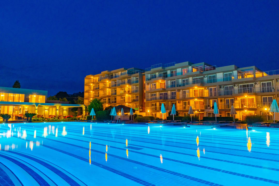 Pool Karya Family Resort  All Inclusive