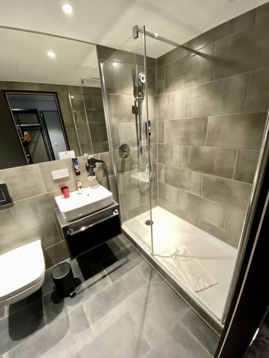 Zimmer Holiday Inn – the niu, Charly Frankfurt City