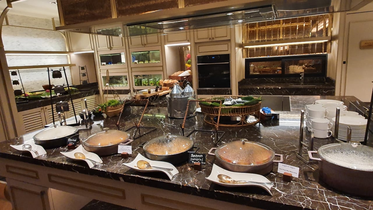 Gastro The Athenee Hotel, a Luxury Collection Hotel, Bangkok