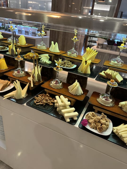 Gastro The Sense Deluxe Hotel