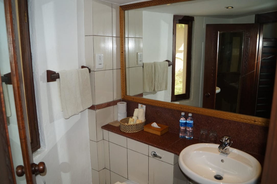 Bad Baobab Beach Resort & Spa