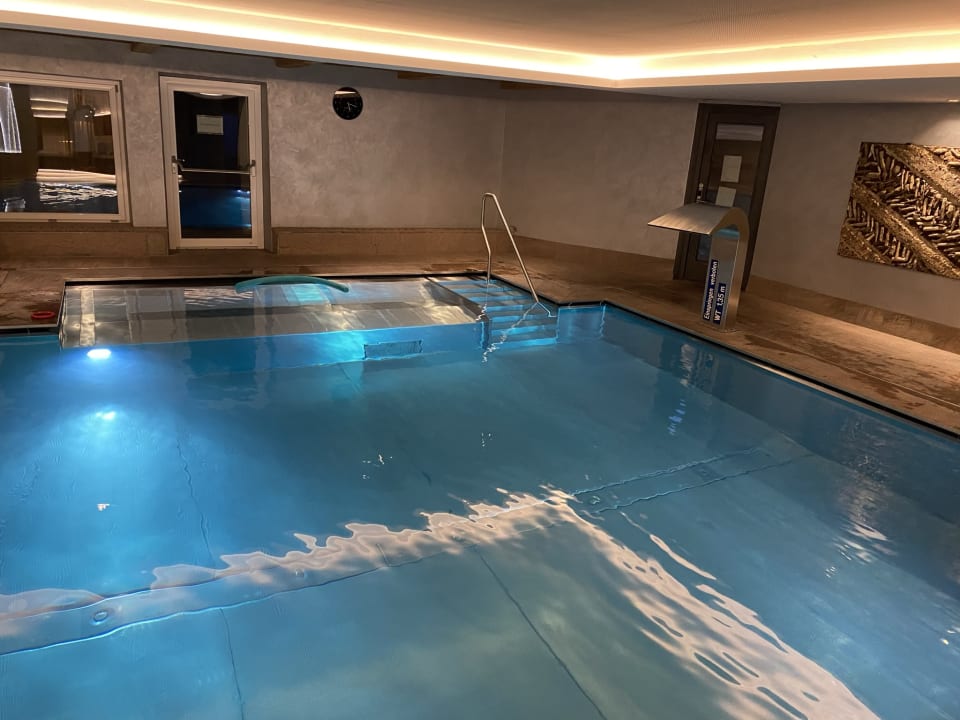 Pool Panoramahotel Watles