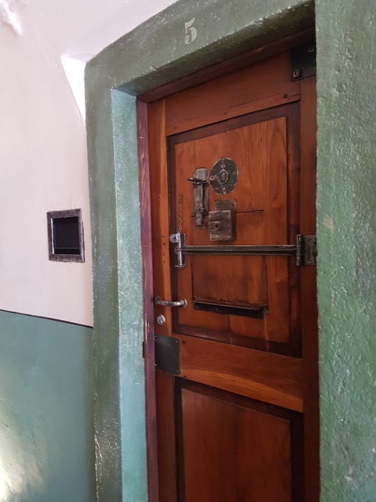 Zelle Nummer 5 Hotel Fronfeste