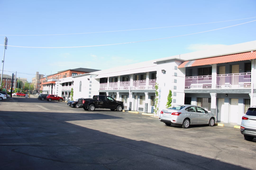 Außenansicht Vista Inn & Suites -Downtown- Memphis