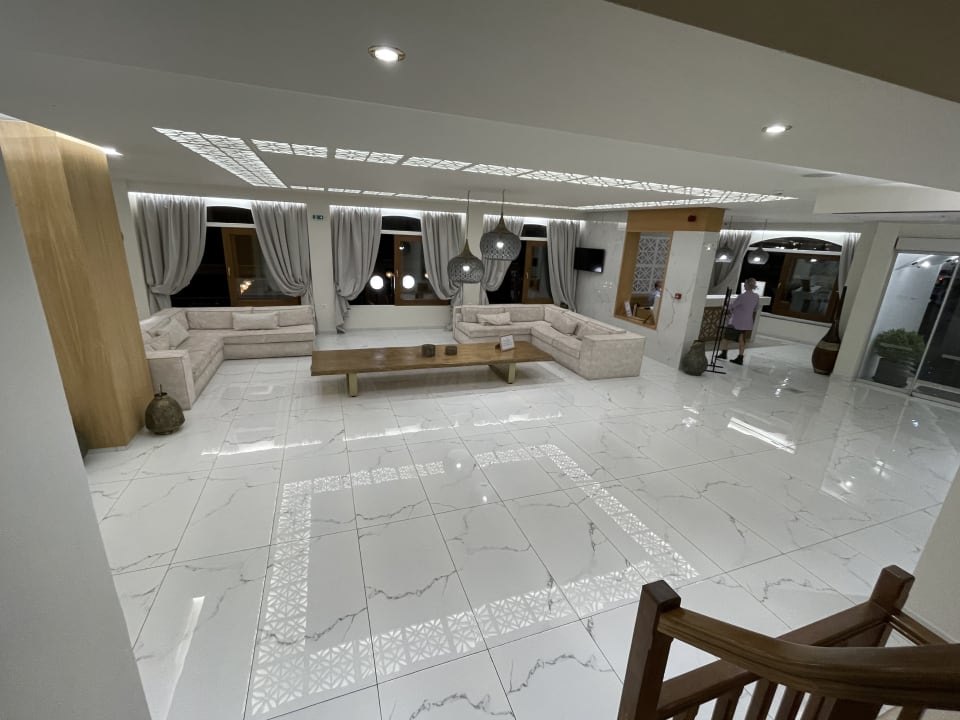 Lobby Vasia Boulevard Hotel