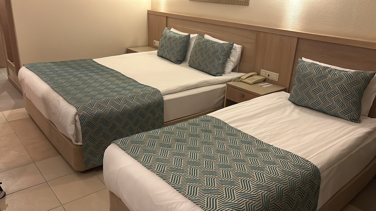 Zimmer Can Garden Resort