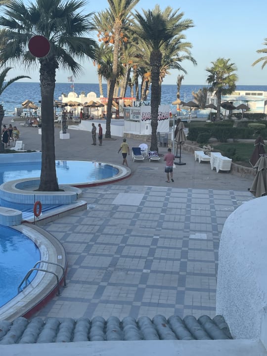 Ausblick Hotel El Mouradi Skanes Beach