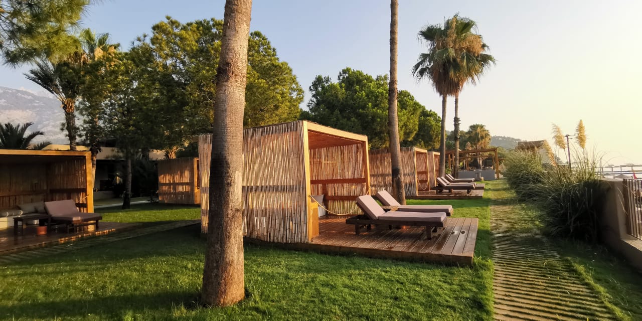 Gartenanlage Balmy Beach Resort Kemer