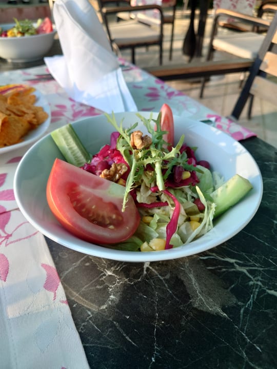Gastro Iz Flower Side Beach Hotel