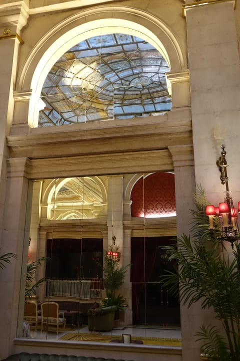 Eingang Hotel Avenida Palace