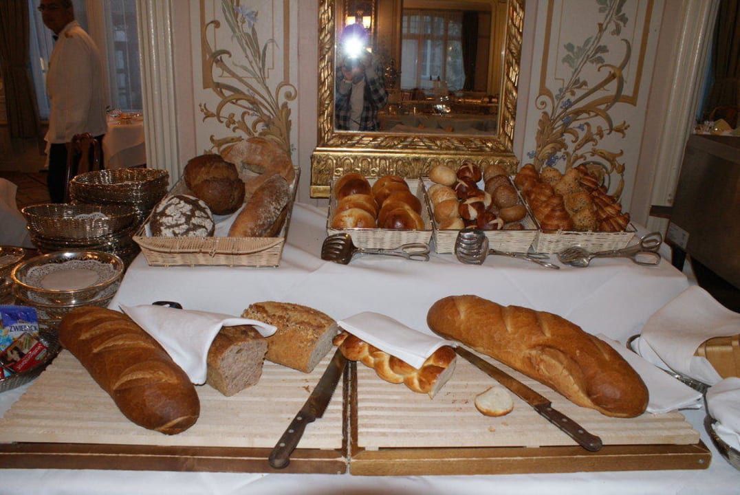 Frühstück Grand Hotel Kronenhof Pontresina